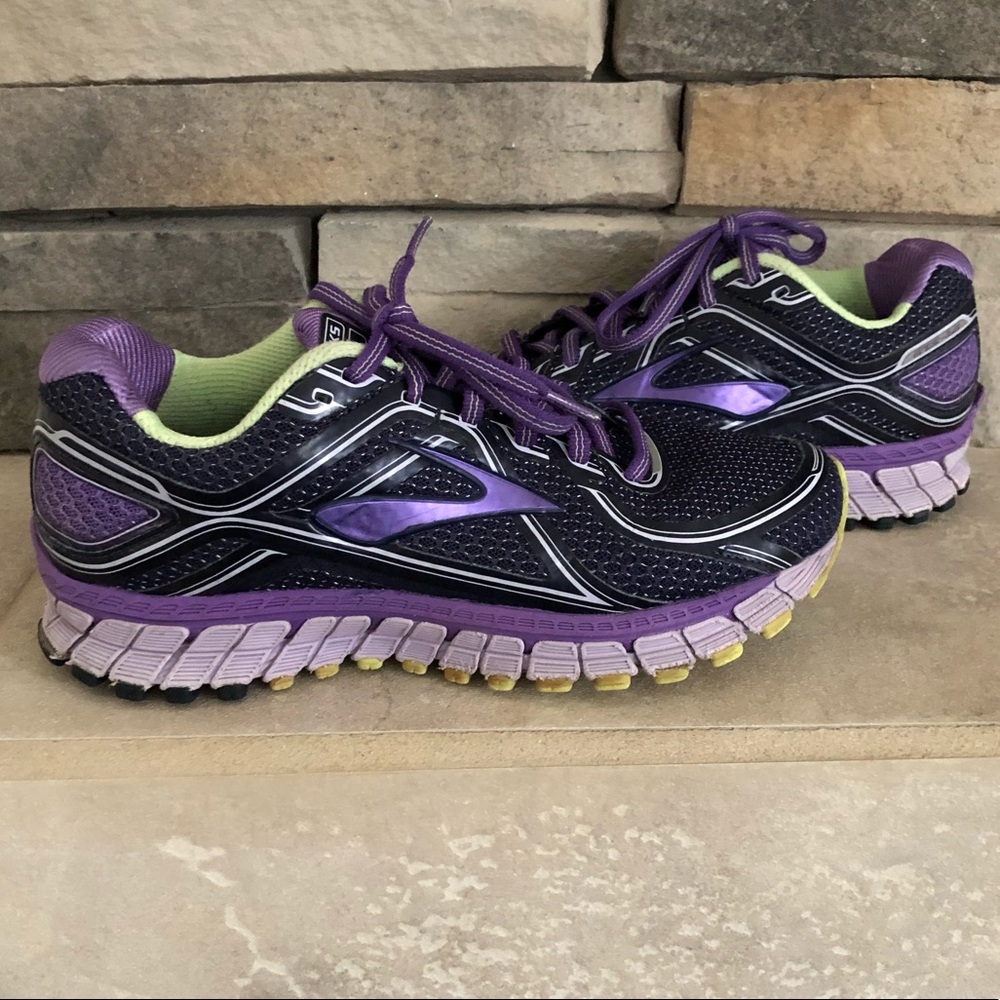 Brooks Adrenaline GTS 16 Running Shoes